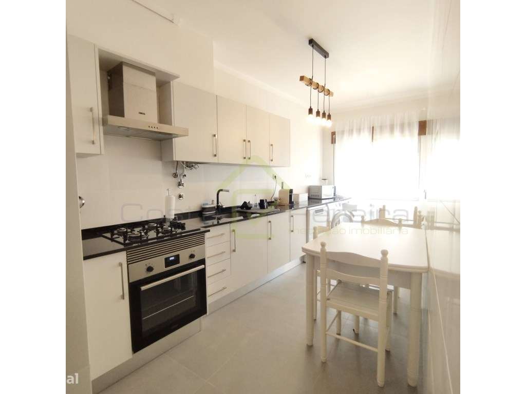 Apartamento T3 RENOVADO no CENTRO da cidade de Torres Vedras!-16