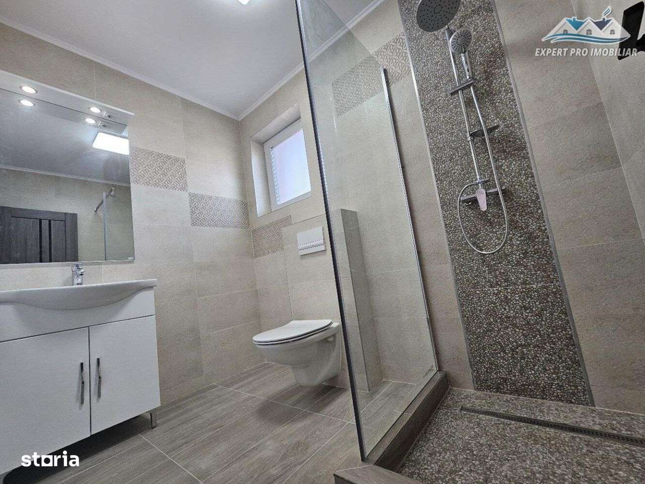 Saftica DN1 La Cheie Toate Facilitatile Merita Vazuta Mutare Imediata - Imagine principală: 5/20