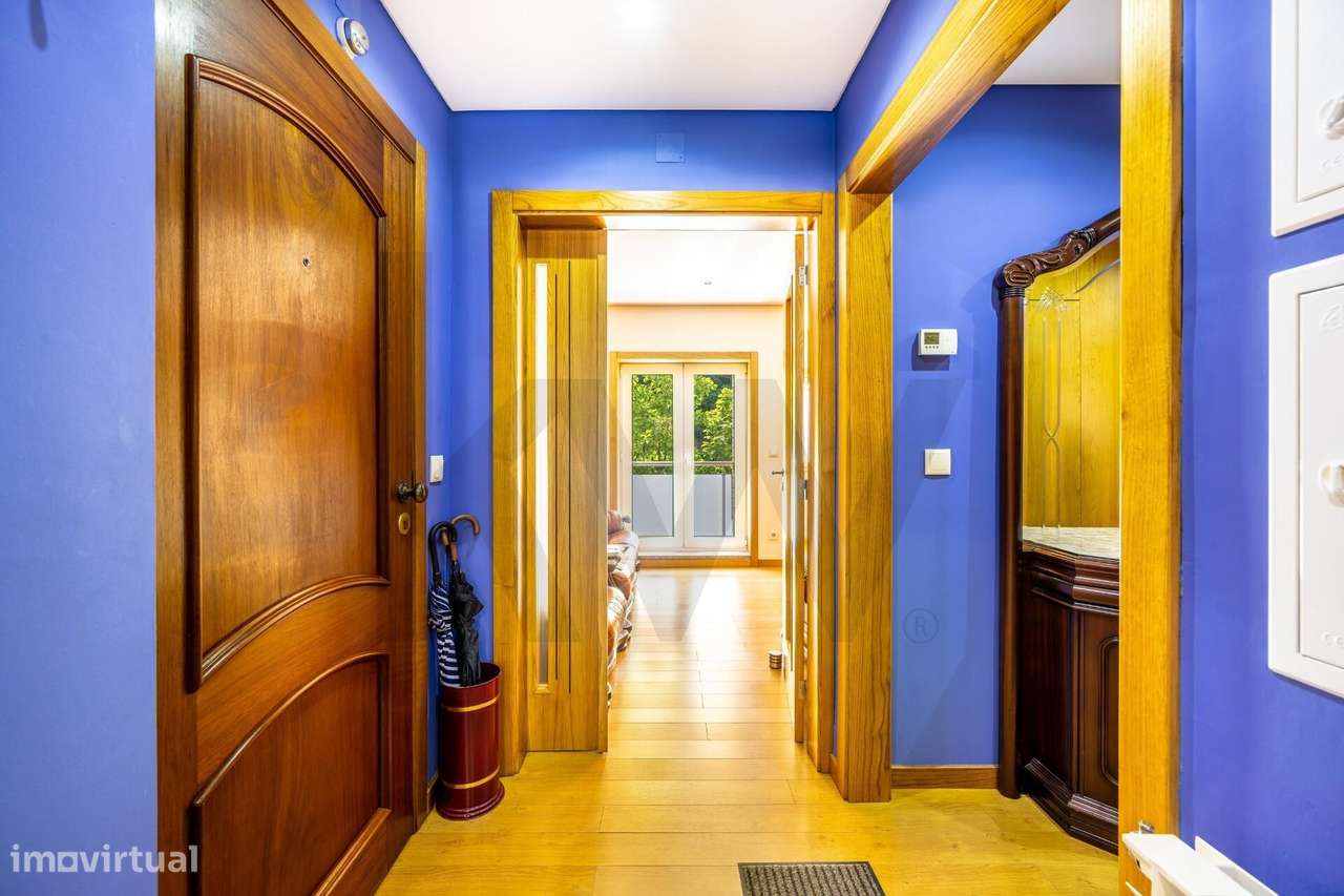 Viva o Sonho num Apartamento T2 Renascido, com Terraço Incomparável e - Grande imagem: 5/25