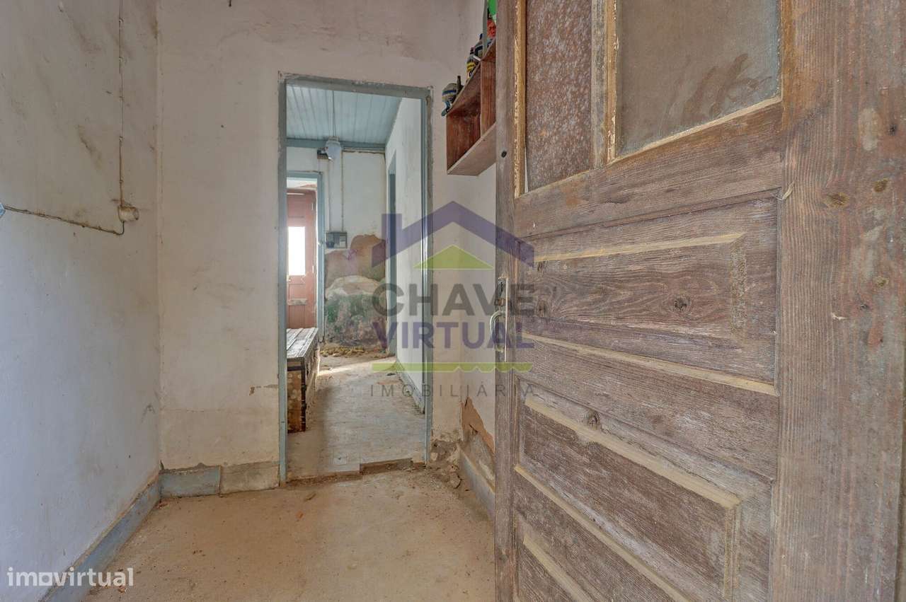 Moradia V1 com 2 Anexos para Recuperar - Centro Bombarral-5