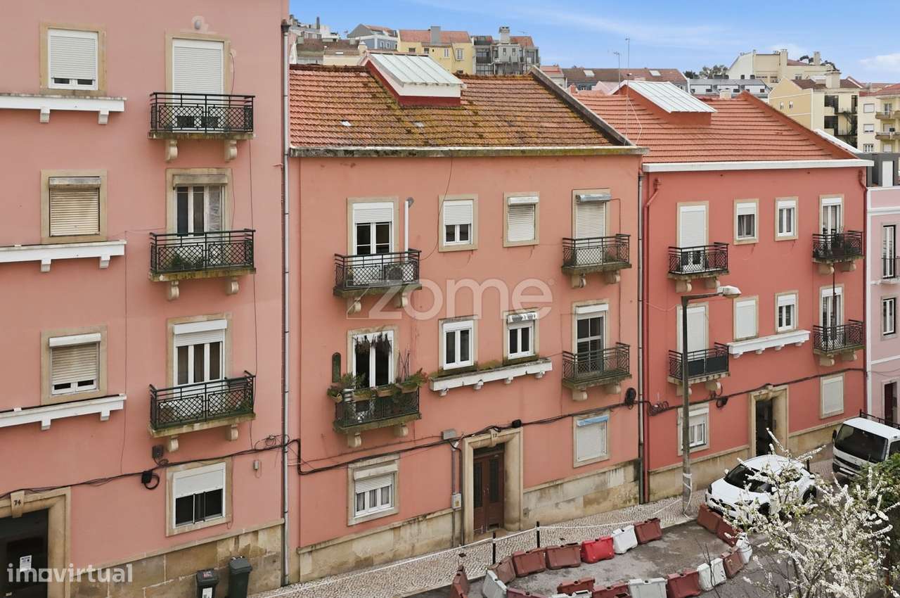 Apartamento T3 com espaço exterior na Ajuda - Grande imagem: 2/18