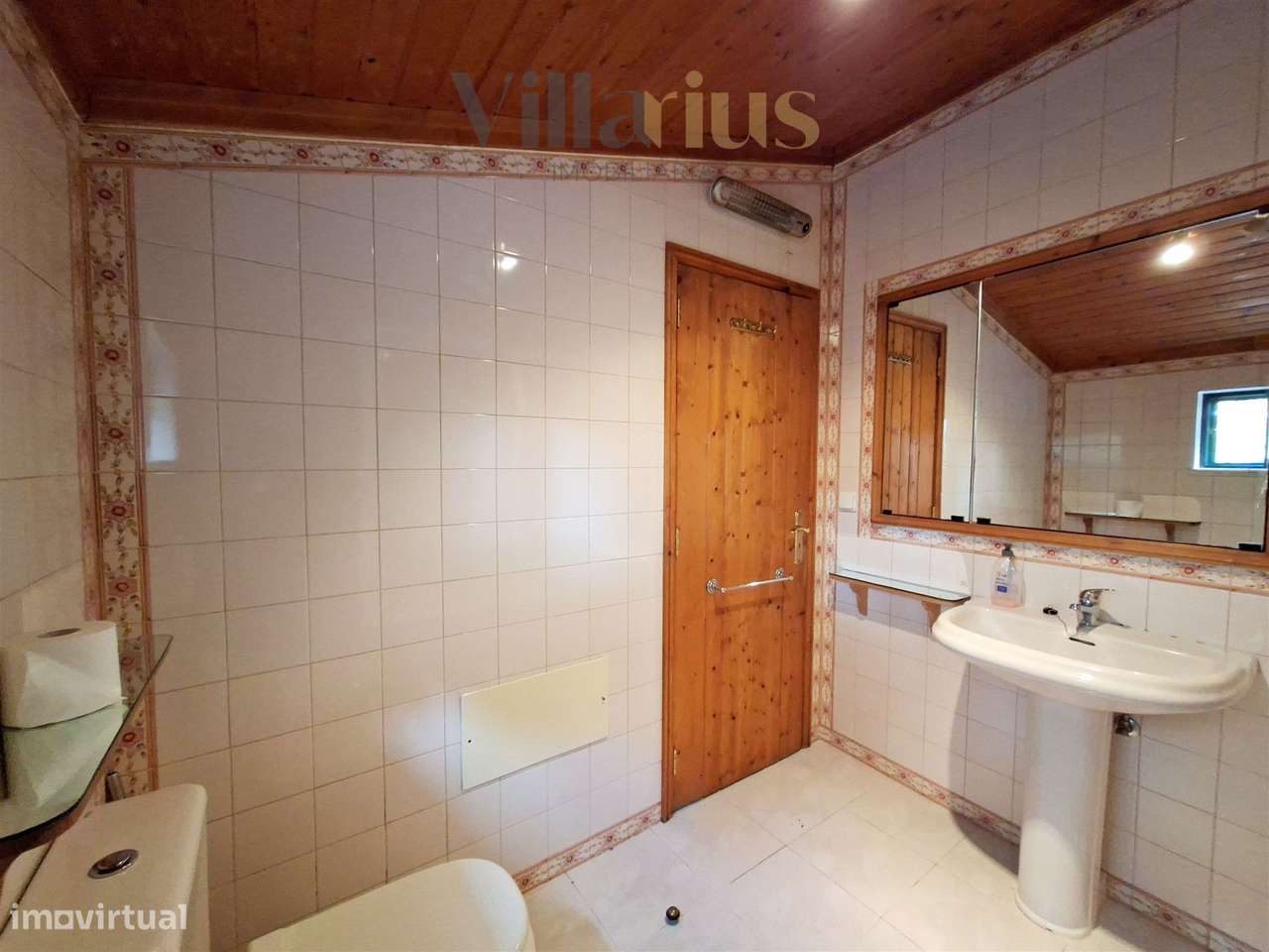 Moradia Térrea com Terreno Extenso a 3 min de Alverangel-25