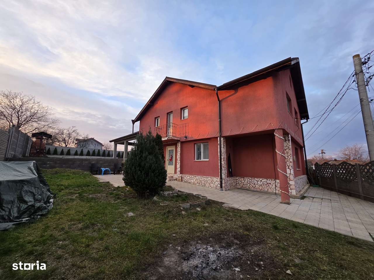 Casă spațioasă cu etaj, utilități complete și piscină – Simeria, HD - Imagine principală: 2/19