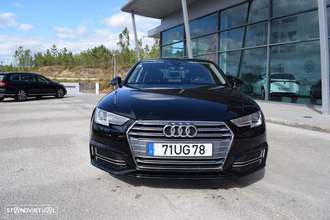 Audi A4 2.0 TDI S-line S tronic - 2