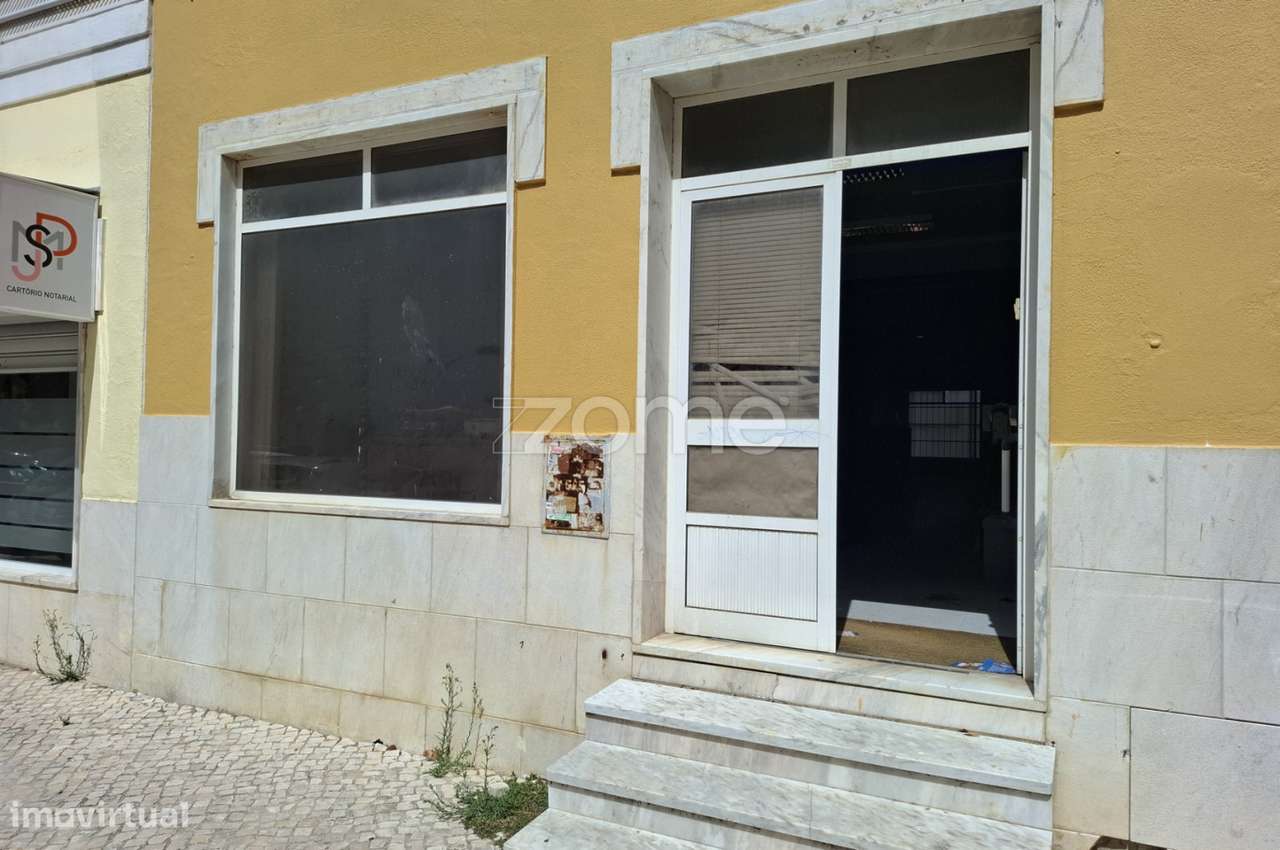 Loja na Rua Anta de Agualva com 140 m2 - Grande imagem: 2/13