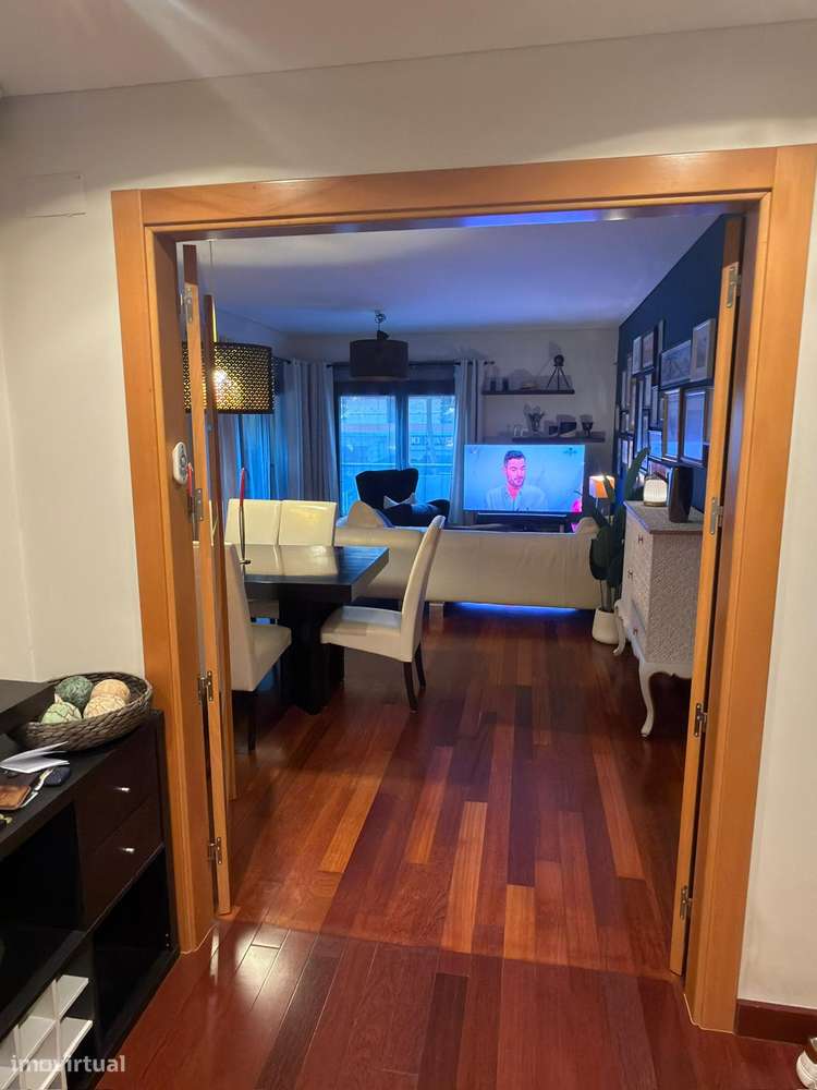 T1 único em Colinas do Cruzeiro com 111 m2 de área util e 2 garagens - Grande imagem: 4/23