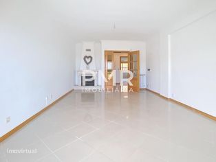 Apartamento T3 com estacionamento para arrendar em Castanheira do Riba - Grande imagem: 2/18