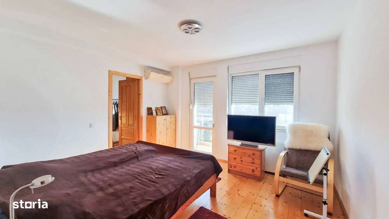 Casa modernă în Darza – 402 mp construiți, Fotovoltaice si Garaj-4