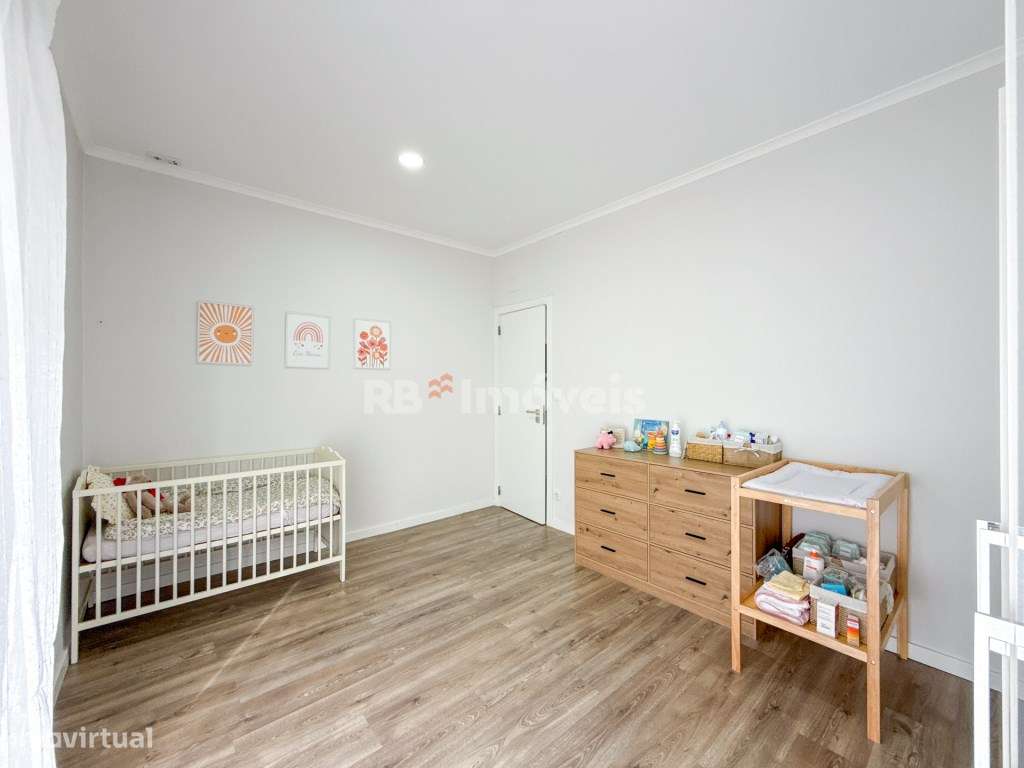 Apartamento T3 Remodelado c/ Varandas - Junto à Estação de Comboios...-18