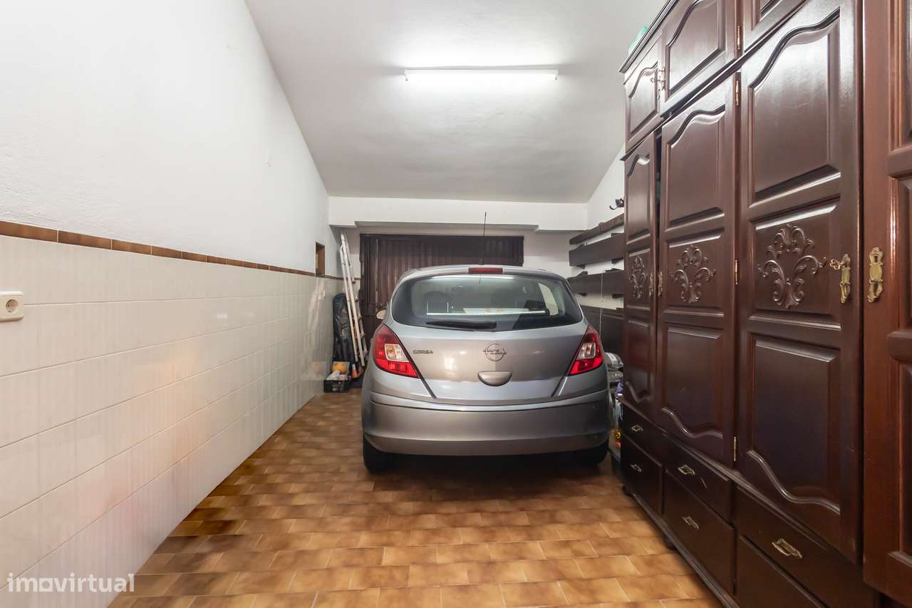 Moradia T5 isolada, Garagem , Quinta Charnequinha-46