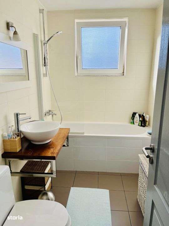 Apartamente 3 camere ,64 mp utili ,balcon ,zona Eroilor,et intermediar - Imagine principală: 4/9