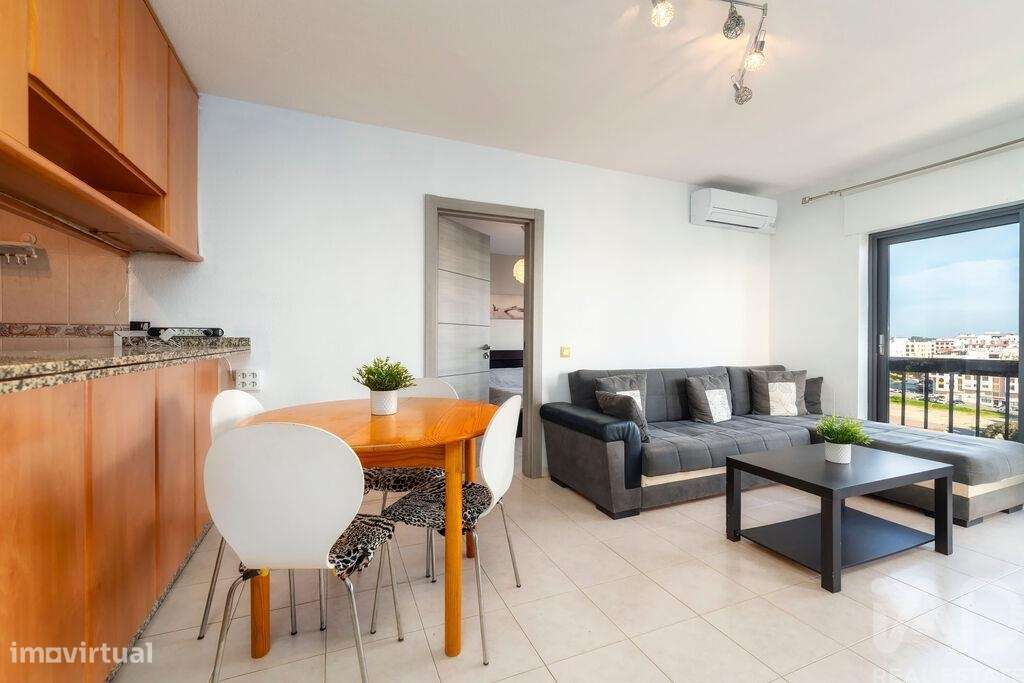 Apartamento T2 em Quarteira de 93,00 m2 - Grande imagem: 2/18