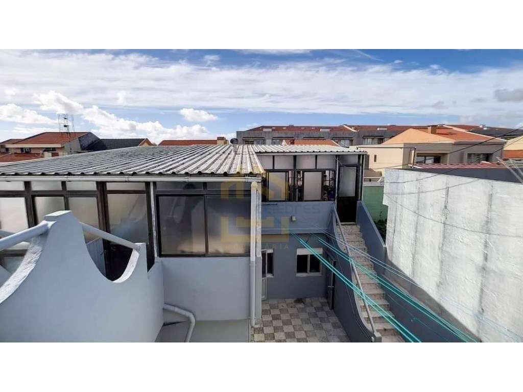 Moradia Bi-Familiar V7 nas Caxinas apenas 500 metros da praia e jun...-25