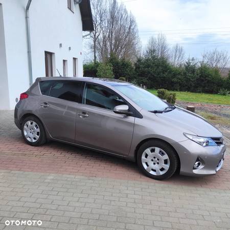 Toyota Auris 1.4 D-4D Active - 6