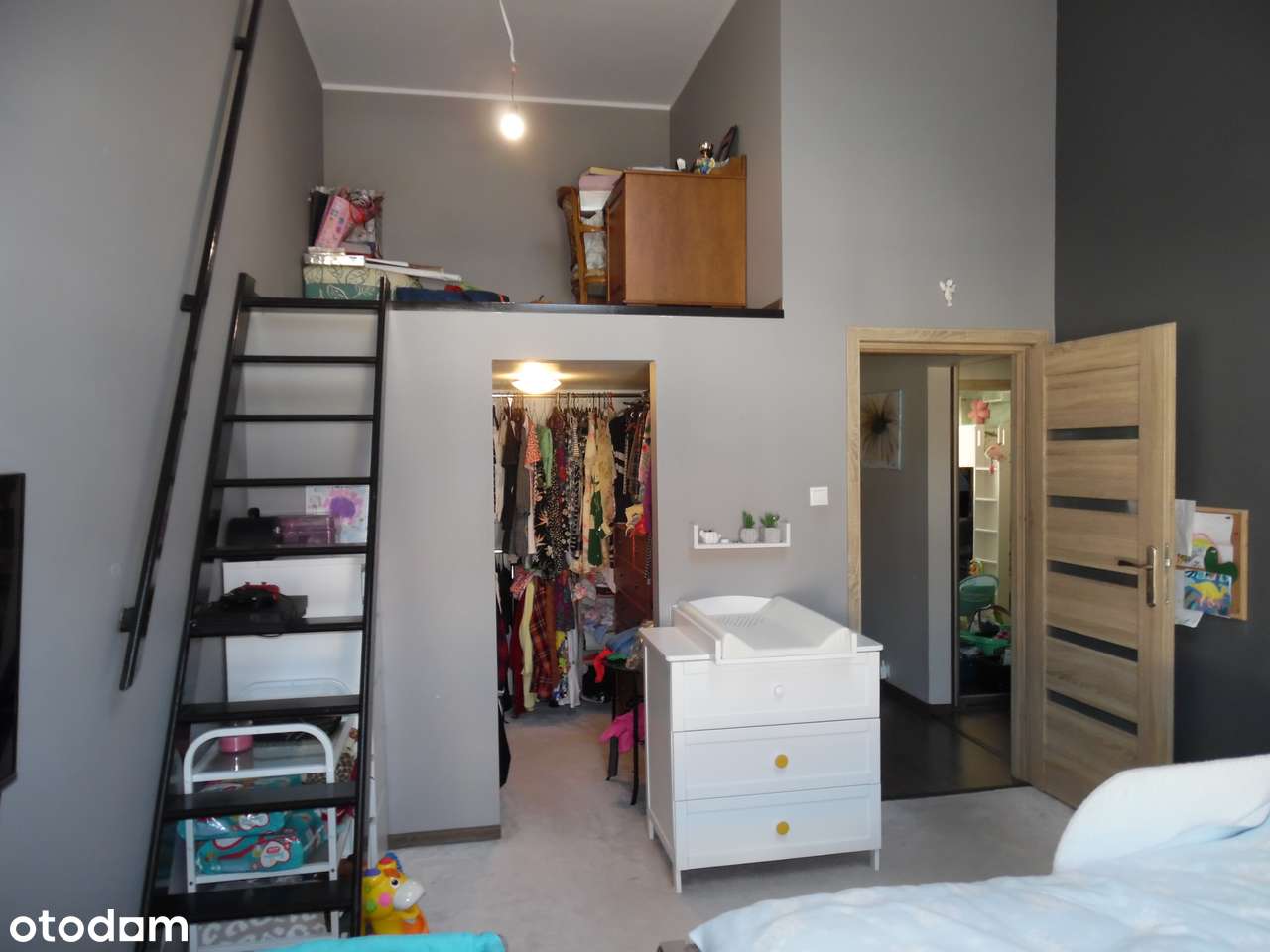 Funkcjonalny segment szeregowca - z garażem  i tarasem od południa-13