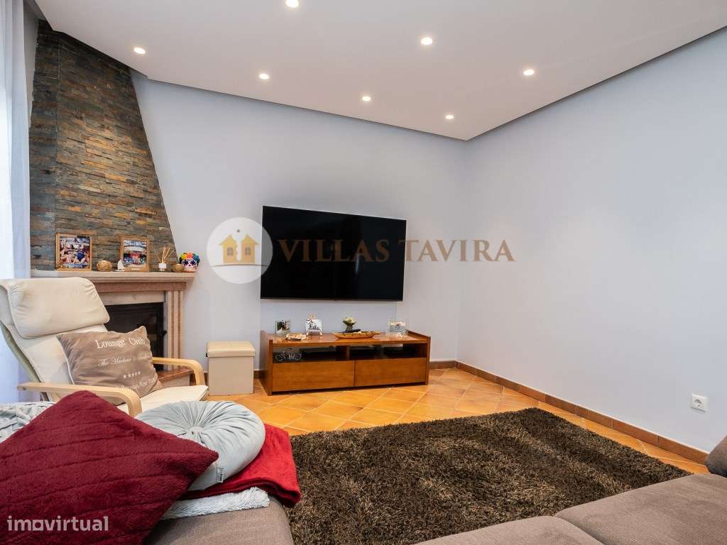 Moradia T4 - Com Vista Mar e Cidade - Topo- Urbanização Miramar-17