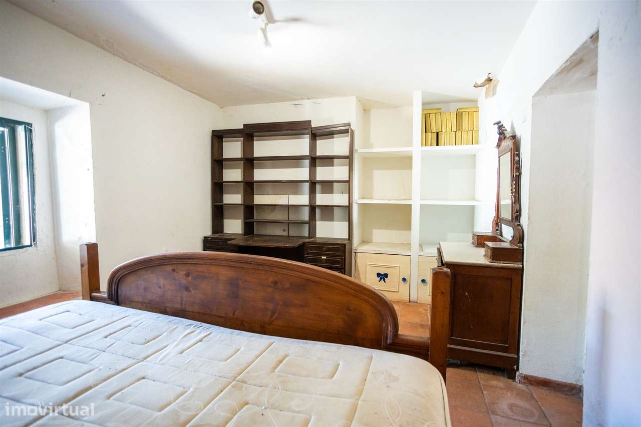 Moradia histórica T6 com piscina e anexo – centro de Salvaterra de Mag-39