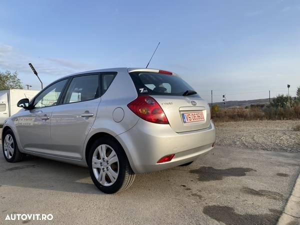 Kia Ceed 1.6 CRDi 90 Spirit - 5