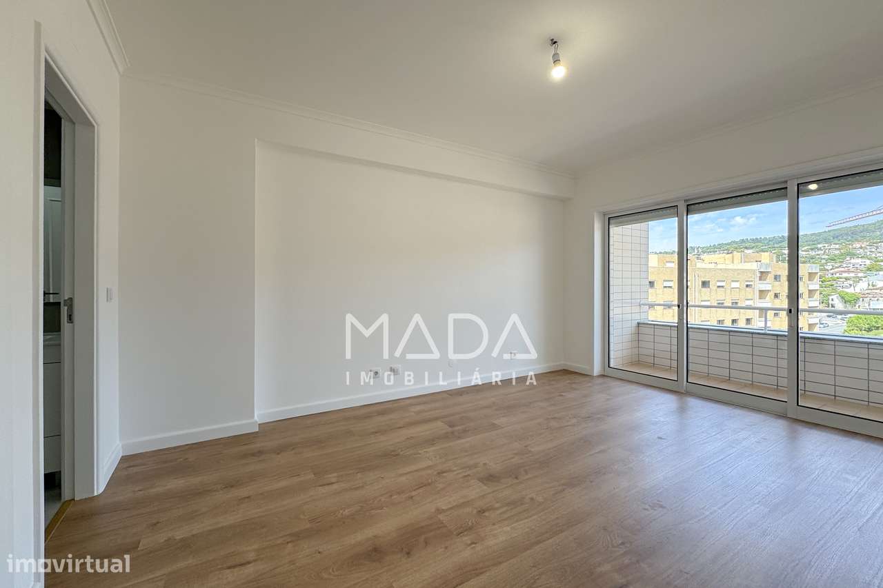 RENOVADO Apartamento T3 (último piso) c/garagem em Lamaçães, Braga-11