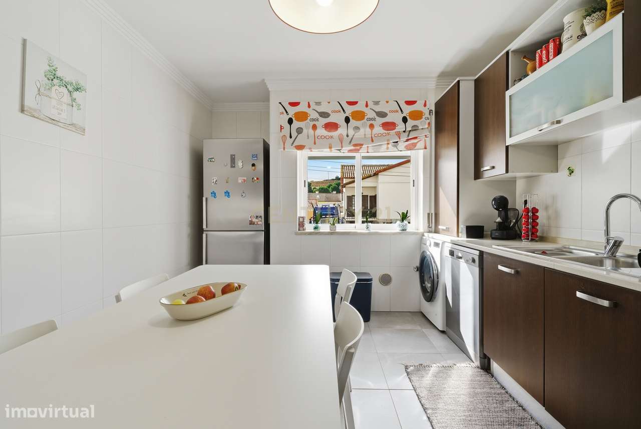 Apartamento T3 com terraço e churrasqueira – Merceana, Alenquer-6