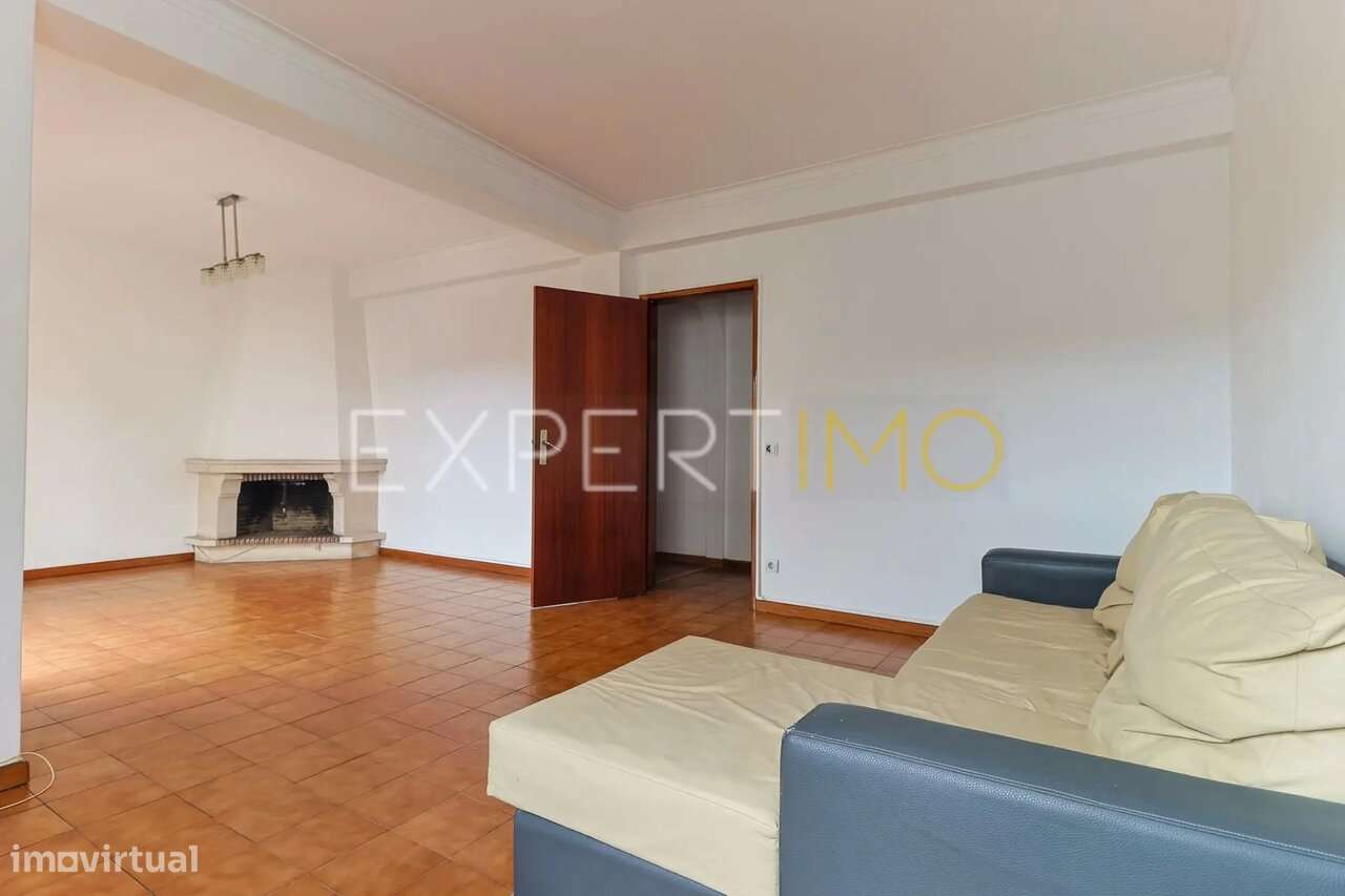 Excelente T2 com varanda e estacionamento em Eiras - Coimbra-8