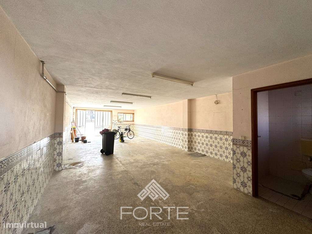 Moradia em banda T3 em São João da Madeira-19