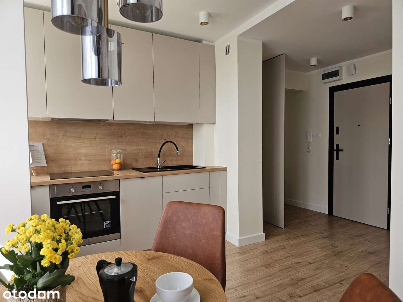 3 pokoje po generalnym remoncie. I piętro, balkon - Pełny obrazek: 5/11