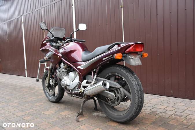 Yamaha XJ - 3