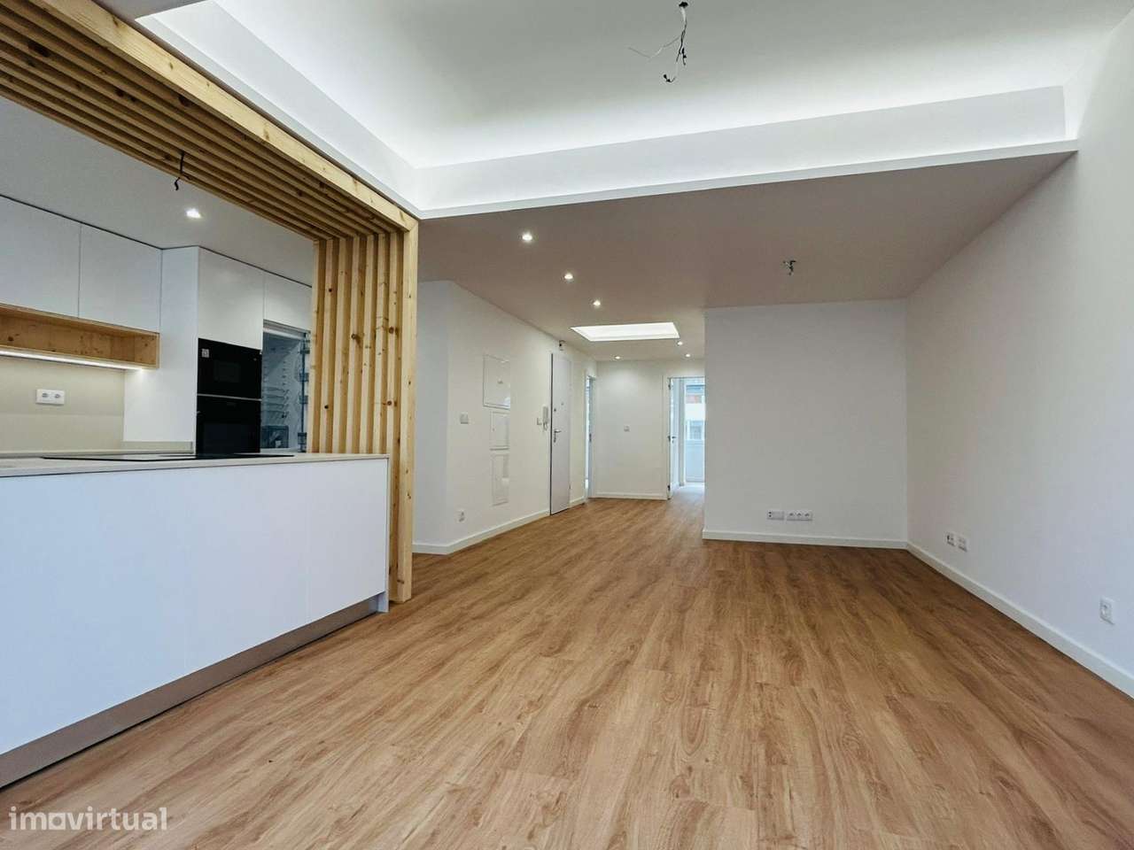 T2 totalmente renovado junto ao metro - Grande imagem: 2/11