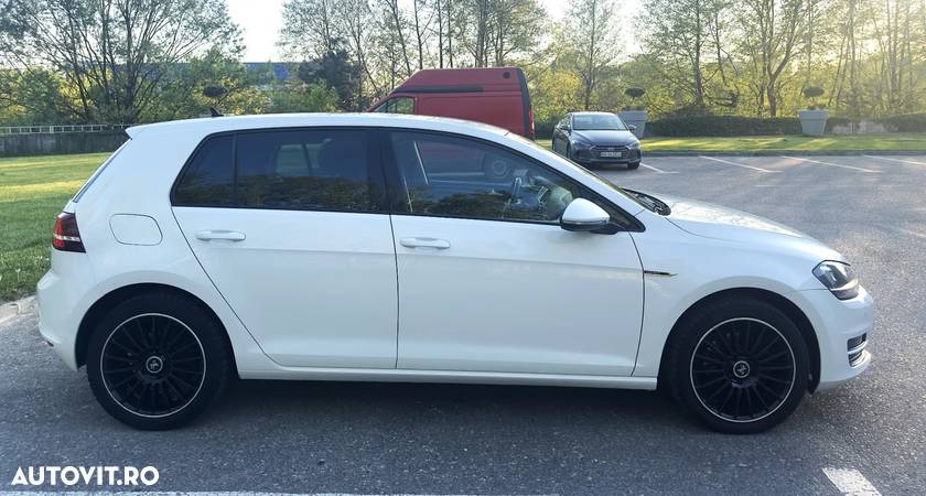 Volkswagen Golf 2.0 TDI BlueMotion Technology DSG Lounge - 11