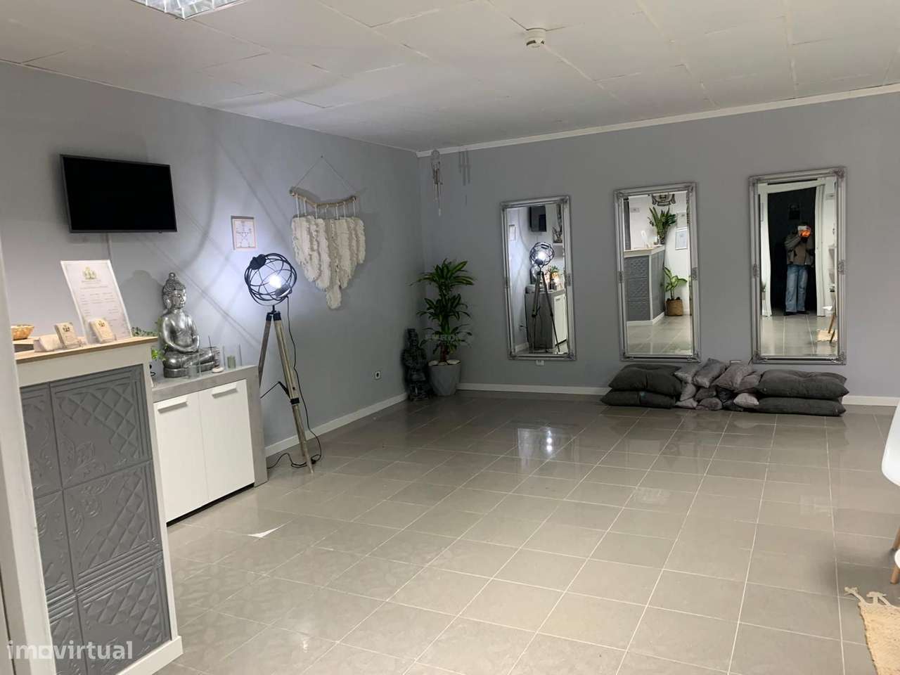 Loja ampla em Centro Comercial  Palmeiras-0