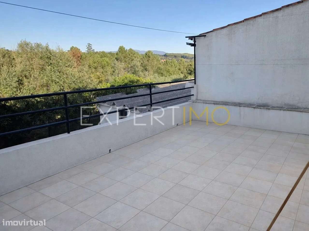 Moradia T5 com Terreno - Tábua-13