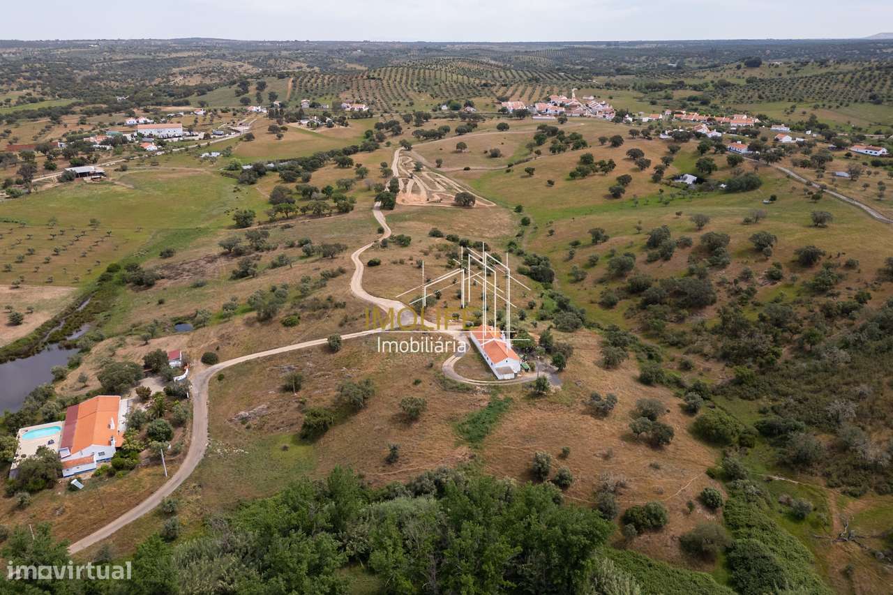 Monte das Parreiras com 2ha em Malarranha-11