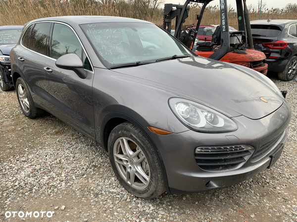 Porsche Cayenne - 6