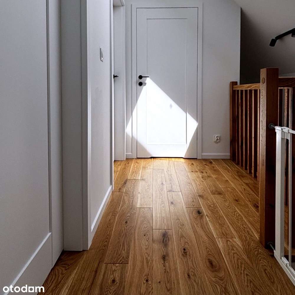 Nowoczesny, wolno stojący dom w Jantarze.-16