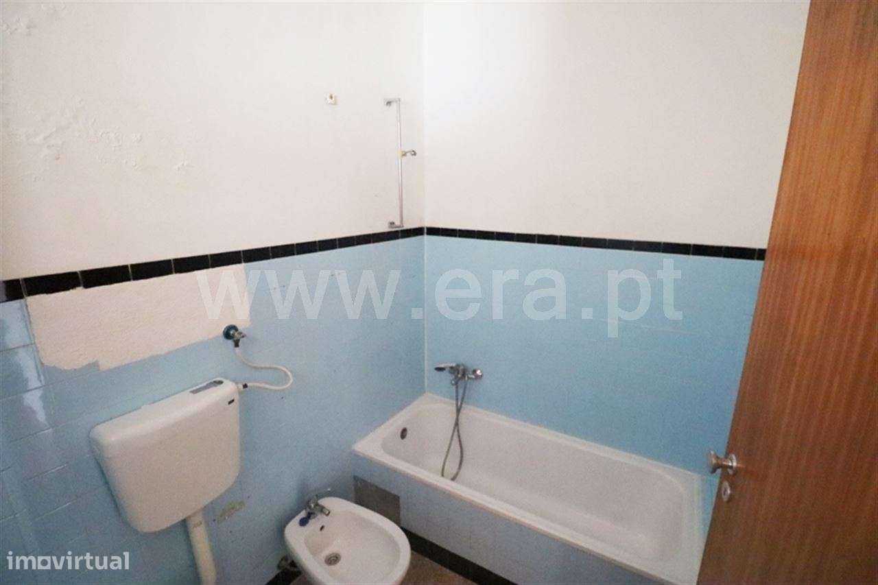 Apartamento T2 de origem; Cruz de Pau-4