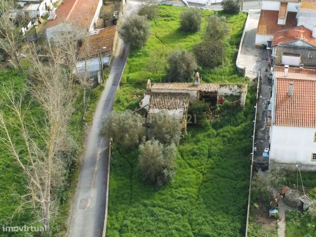 Terreno Urbano em Valverde, a 10 minutos do centro histórico de Évora. - Grande imagem: 5/17