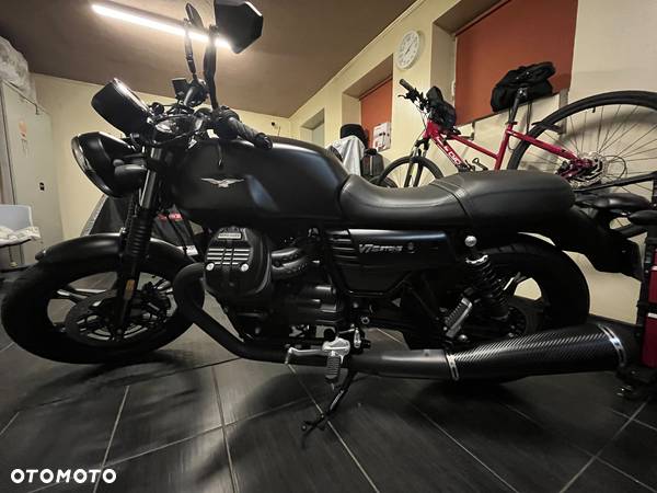 Moto Guzzi V7 - 2