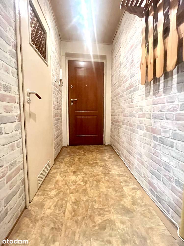 Dwupokojowe, 1 piętro z ogrzewaniem z sieci w dobrej cenie.-8