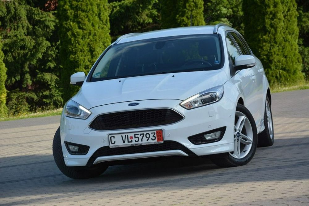 Ford Focus Mk3 (2010-2018) 1.5 EcoBoost STart-Stopp-System ST-LINE 2018