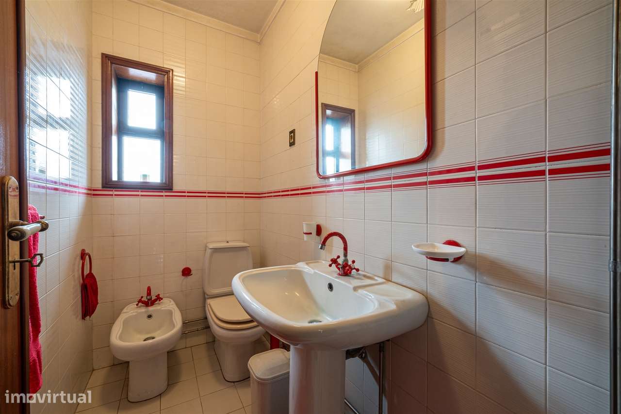 Moradia Isolada T3 Venda em Vila de Cucujães,Oliveira de Azeméis-31