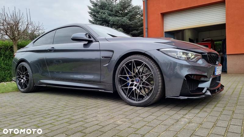 BMW M4 Coupe - 30