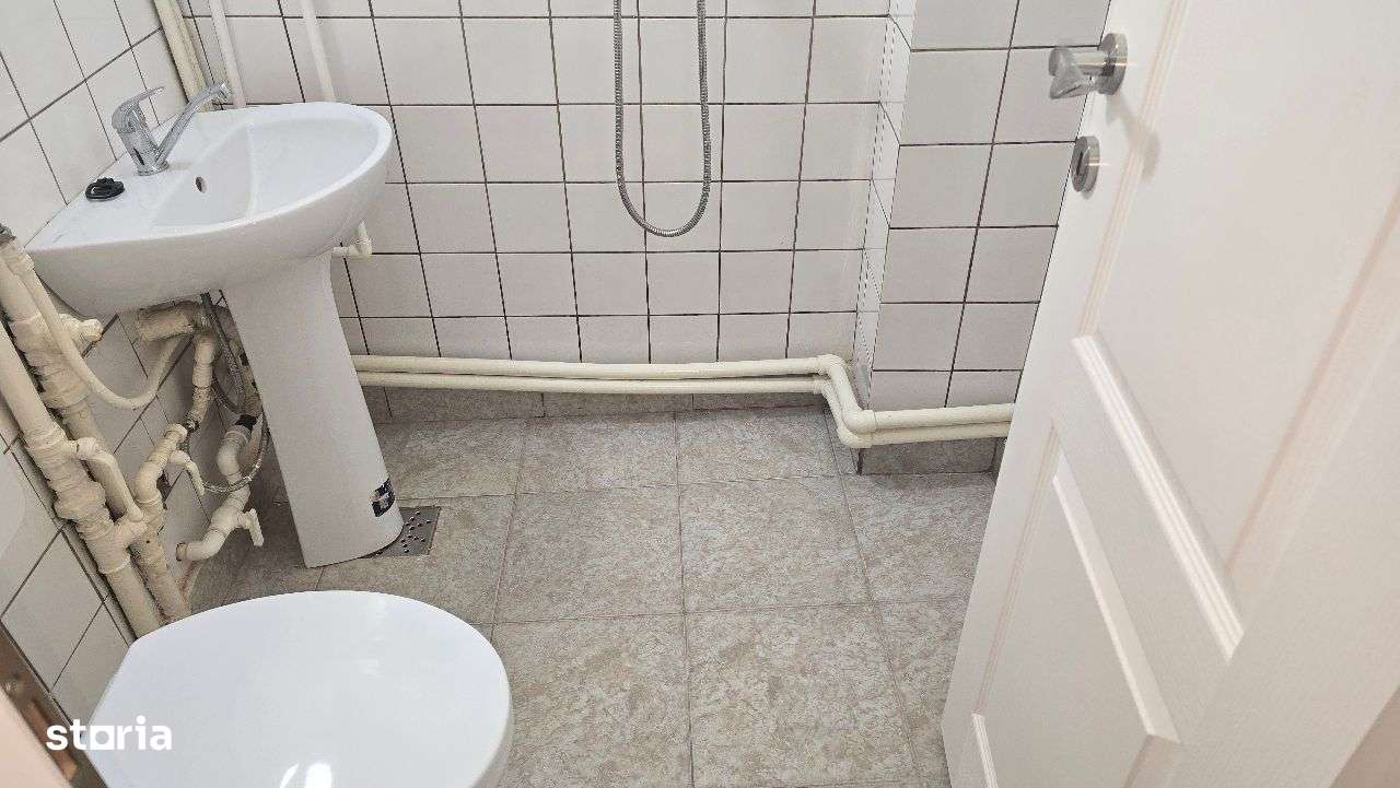 Vand garsoniera in Deva, zona Progresul, parter, mobilata utilata - Imagine principală: 5/8