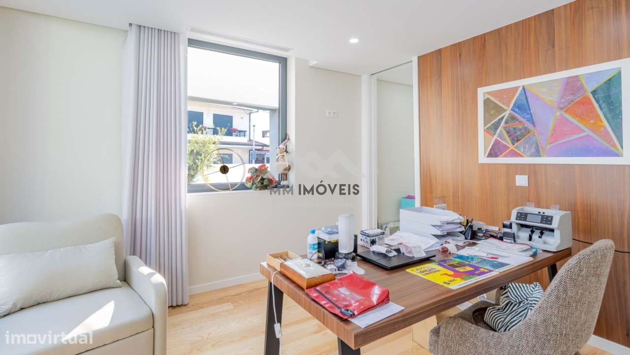 Moradia | T4 | Piscina | Maia-13