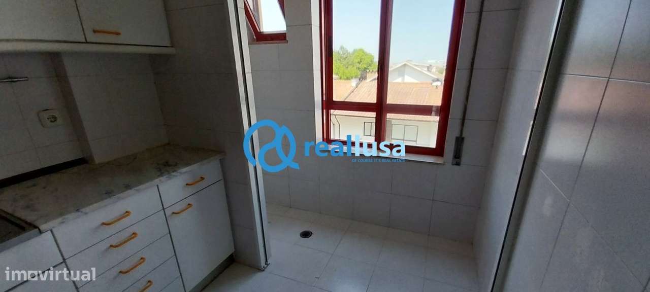 Apartamento T2 c/ garagem Custóias Matosinhos-5