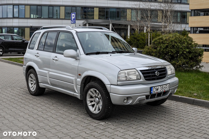 Suzuki Grand Vitara 2.0 Special Edition - 6