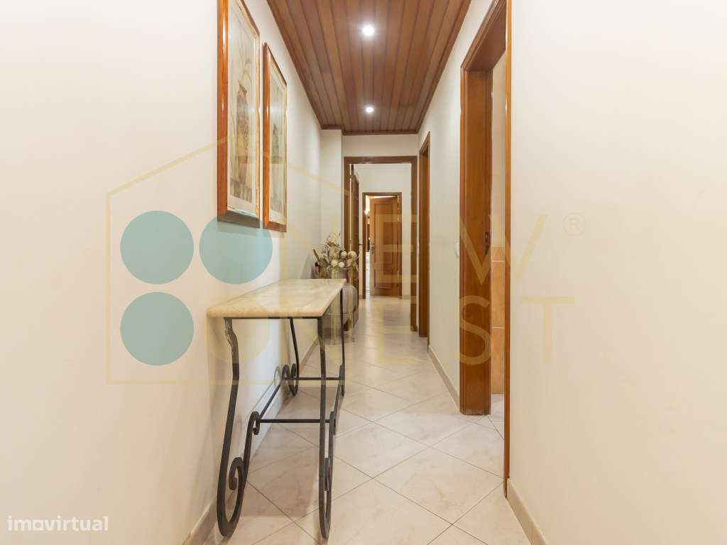 Apartamento T3 no Vale do Cobro com 128m² - Grande imagem: 4/40