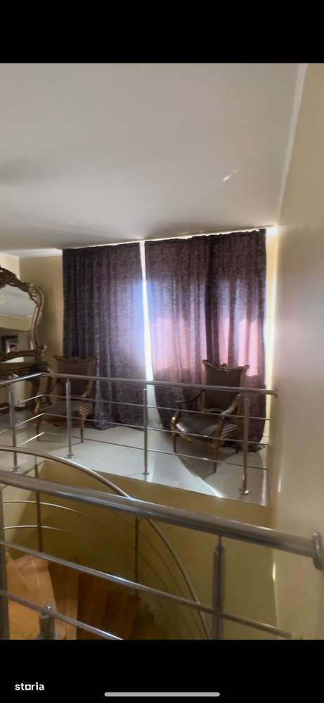 Vila de vanzare in Centrul Constantei-9