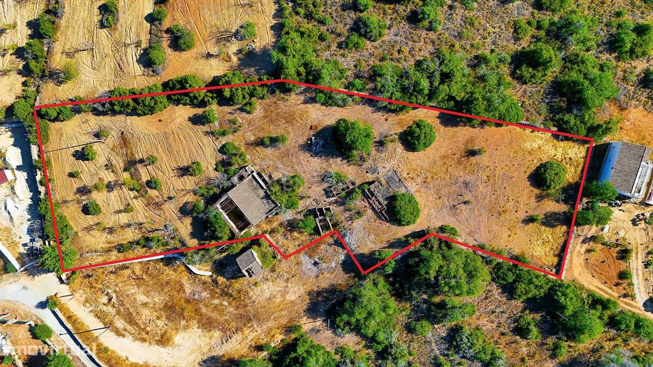 TERRENO COM RUINA PERTO DA COSTA ALGARVIA - Grande imagem: 4/14