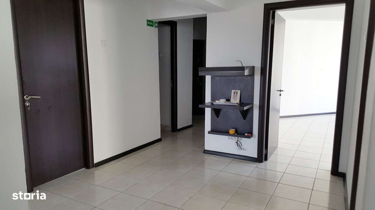 Calea Calarasilor, Delea, vanzare apartament 4 camere, etaj 5 - Imagine principală: 4/12